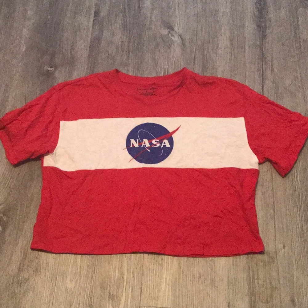 NASA Cropped Short Sleeve Tee